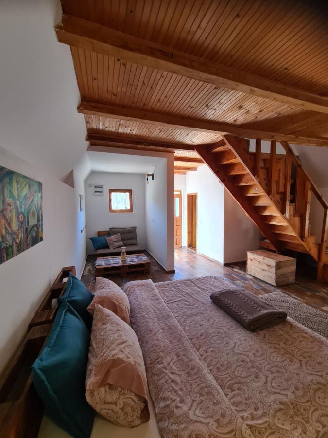 Eco Village Nevidio Poscenje Δωμάτιο φωτογραφία